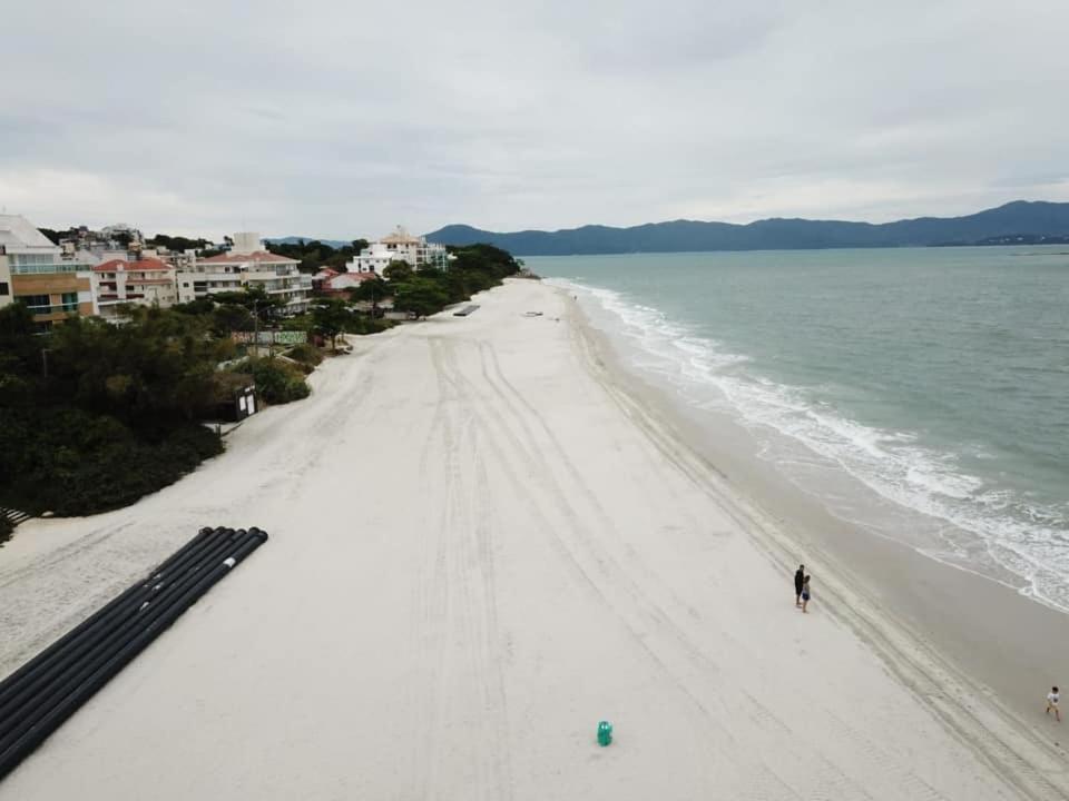 Cobertura Gourmet á 300mts da praia de Canasvieiras norte da ilha de Floripa Apartamento Florianópolis Exterior foto